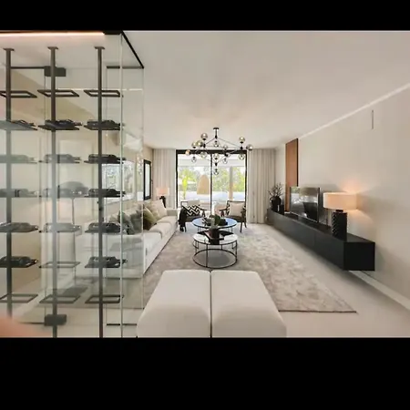 Villa Marbella * מארבלה